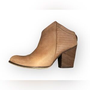 KAANAS Womens Sandy Clog Bootie, Honey - Western Boho Slip-On Mule Block Heel 39